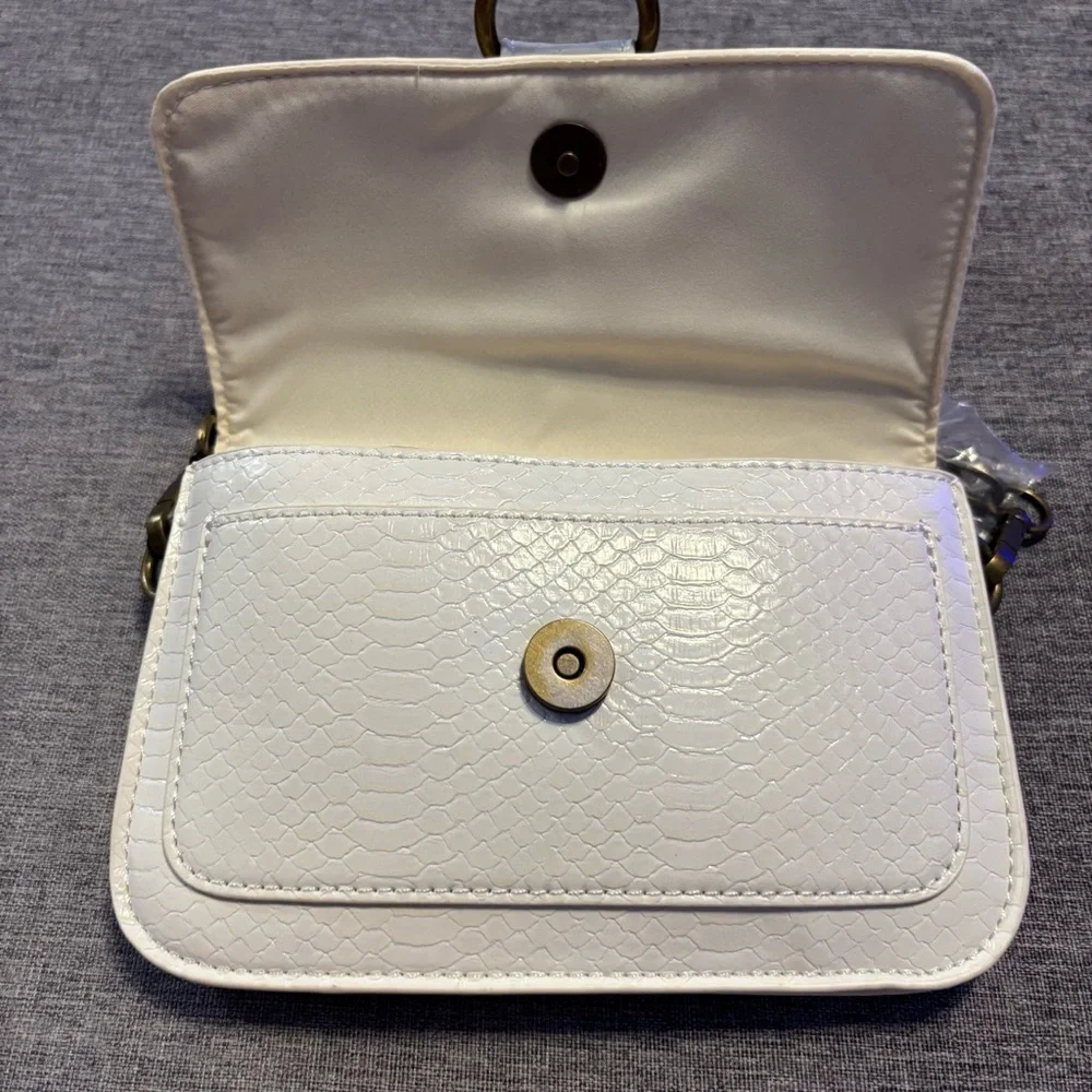 The Drop Women's Lara Chain Mini Crossbody Bag